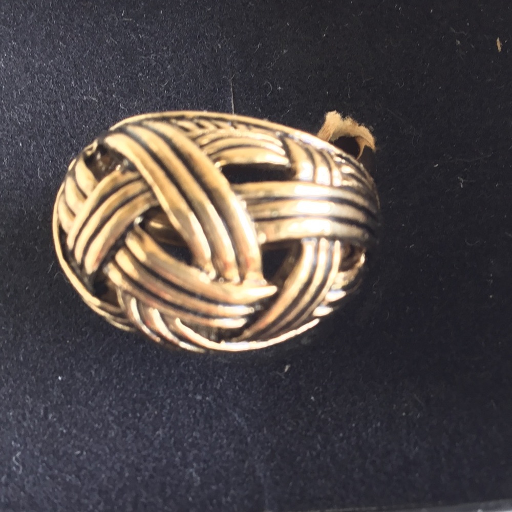 Sarah Coventry ring